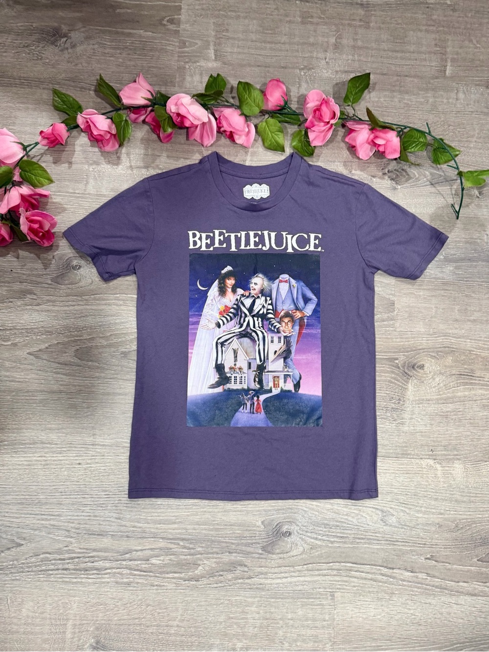 Beetlejuice Purple Graphic T-Shirt XS Movie Poster Halloween Gothic Tee